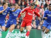 开云棋牌游戏-红魔防线试金石，当曼联遇见几内亚，阿劳霍的不掉线哲学如何定义现代中卫