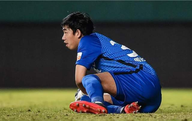 黑龙江队门将表现出色，扑出关键球帮助球队获胜的简单介绍