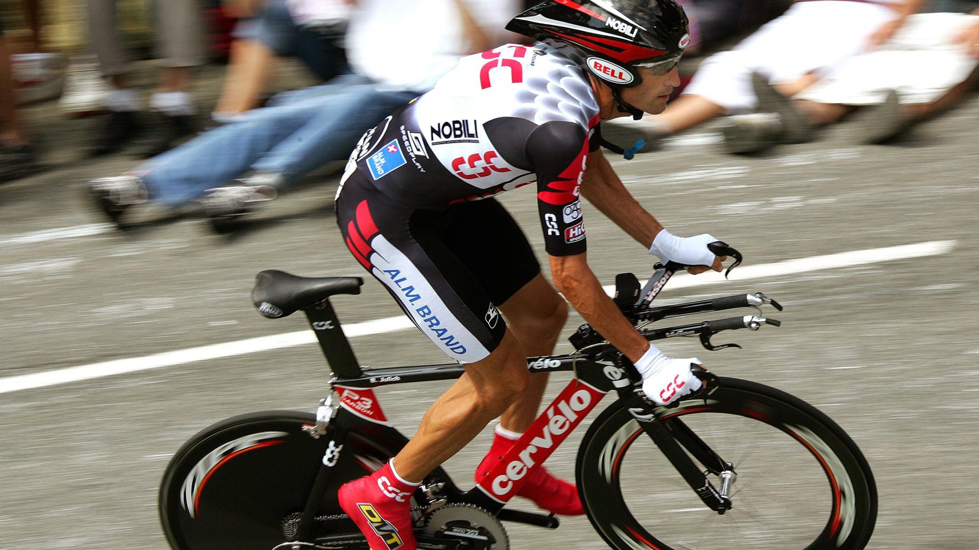 篮球无疆界，山西队决胜局逆袭湖人，库里跨洋贡献制胜表现